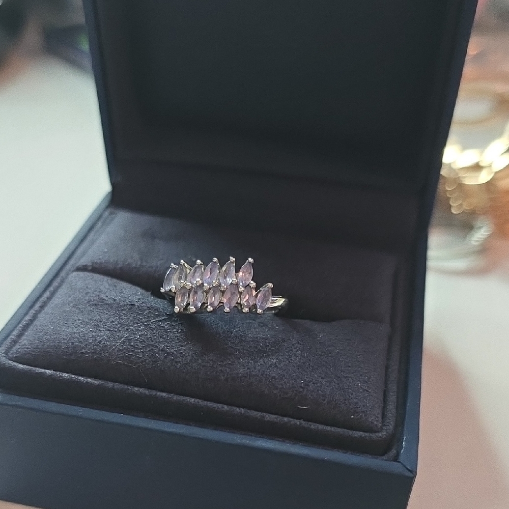 Elegant Silver Women's Ring